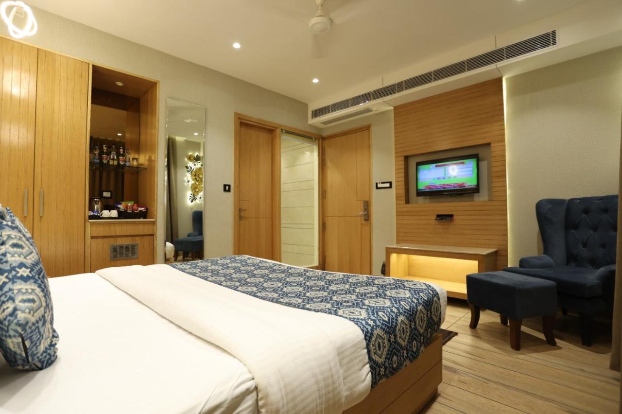 Jrd Luxury-Business Hotel Neu-Delhi Exterior foto