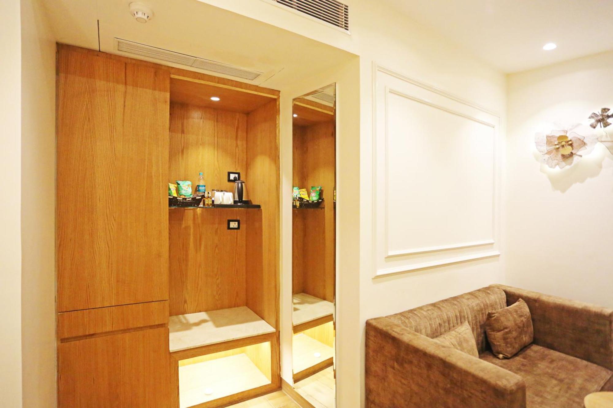 Jrd Luxury-Business Hotel Neu-Delhi Exterior foto