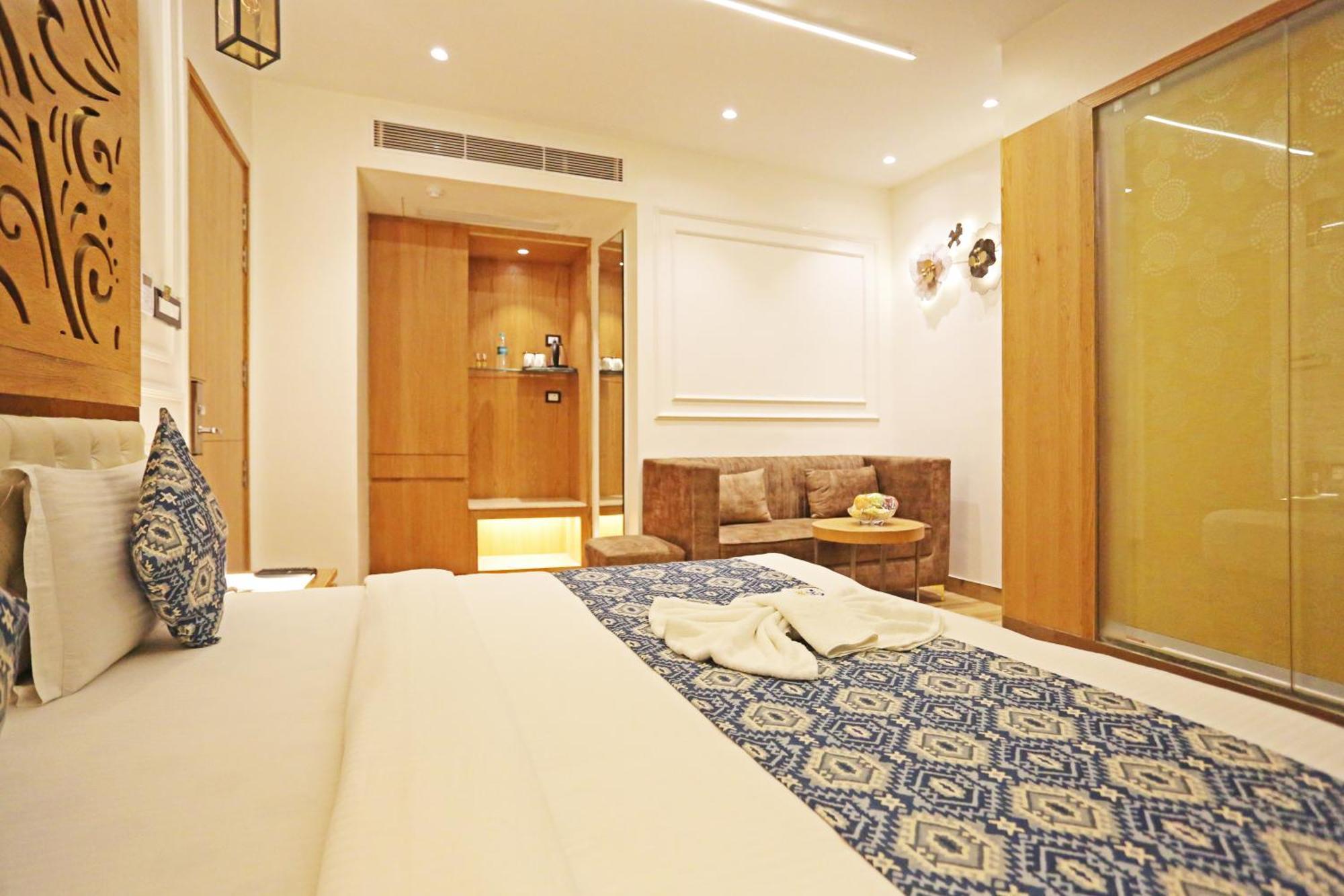 Jrd Luxury-Business Hotel Neu-Delhi Exterior foto