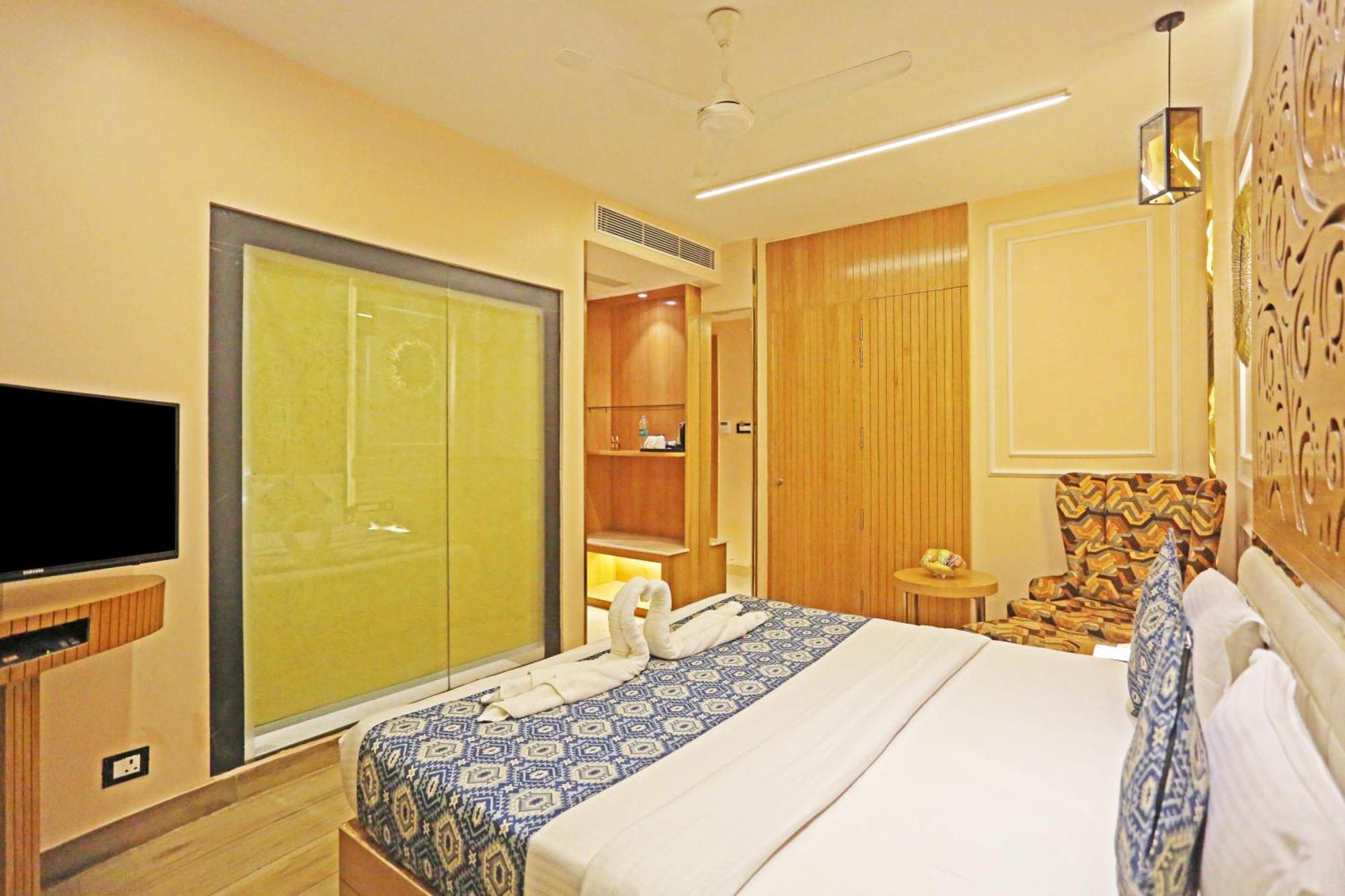 Jrd Luxury-Business Hotel Neu-Delhi Exterior foto