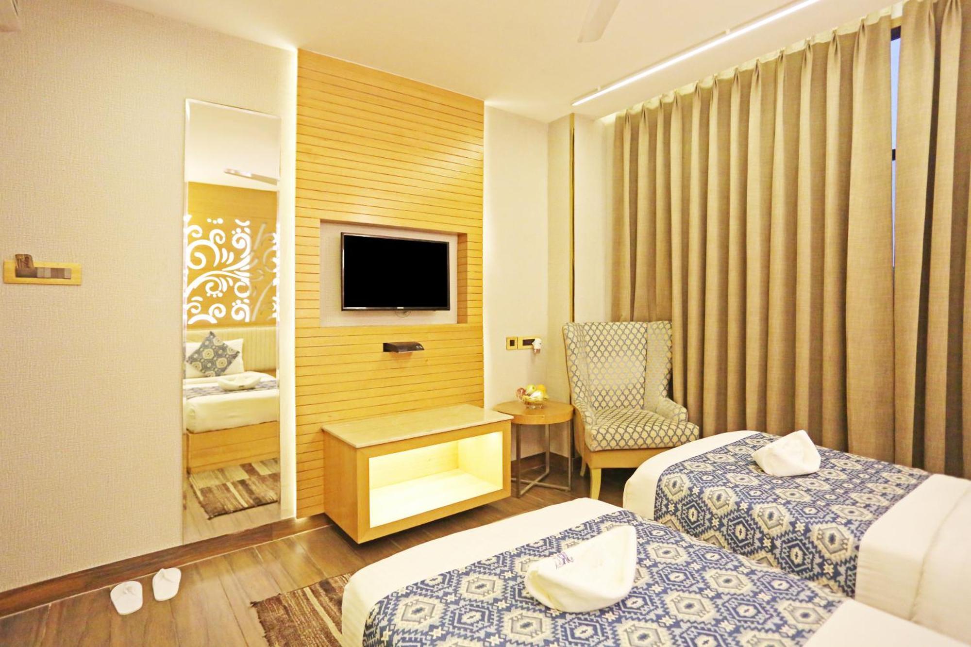 Jrd Luxury-Business Hotel Neu-Delhi Exterior foto