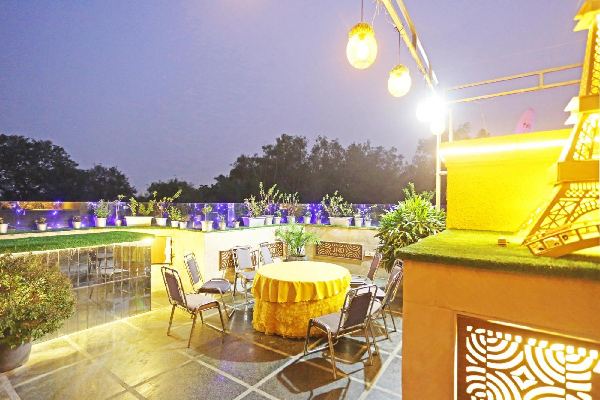 Jrd Luxury-Business Hotel Neu-Delhi Exterior foto