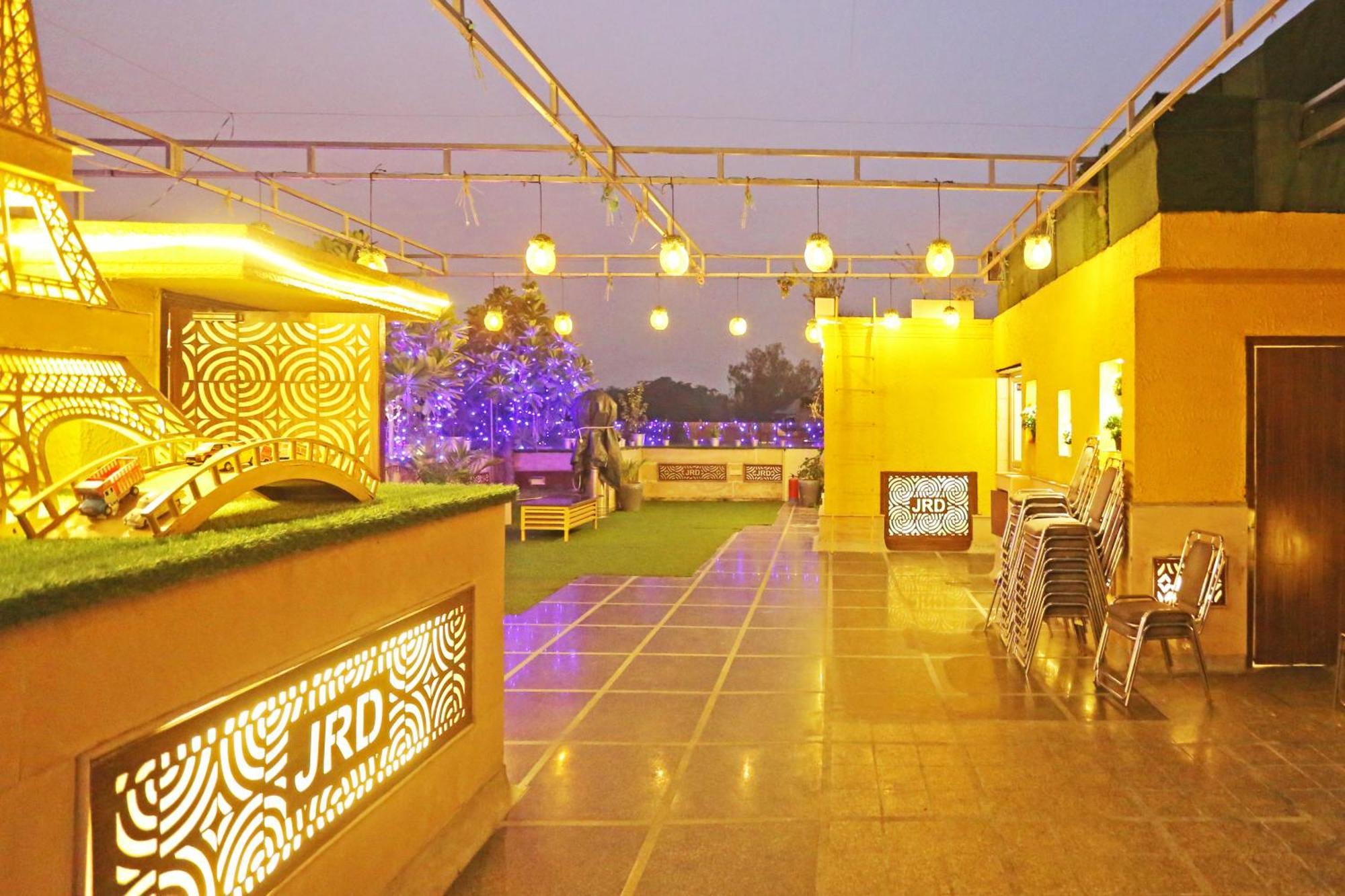 Jrd Luxury-Business Hotel Neu-Delhi Exterior foto